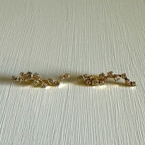 Pre-loved,Baublebar crawler earrings. Gold